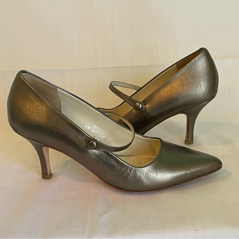Boden Mary Jane Pumps. SOLD
